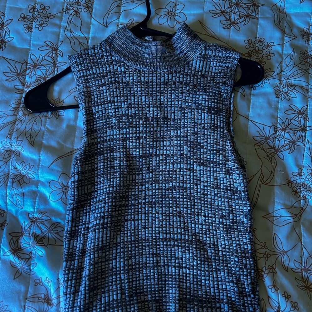 Forever 21 Gray Sleeveless Vest